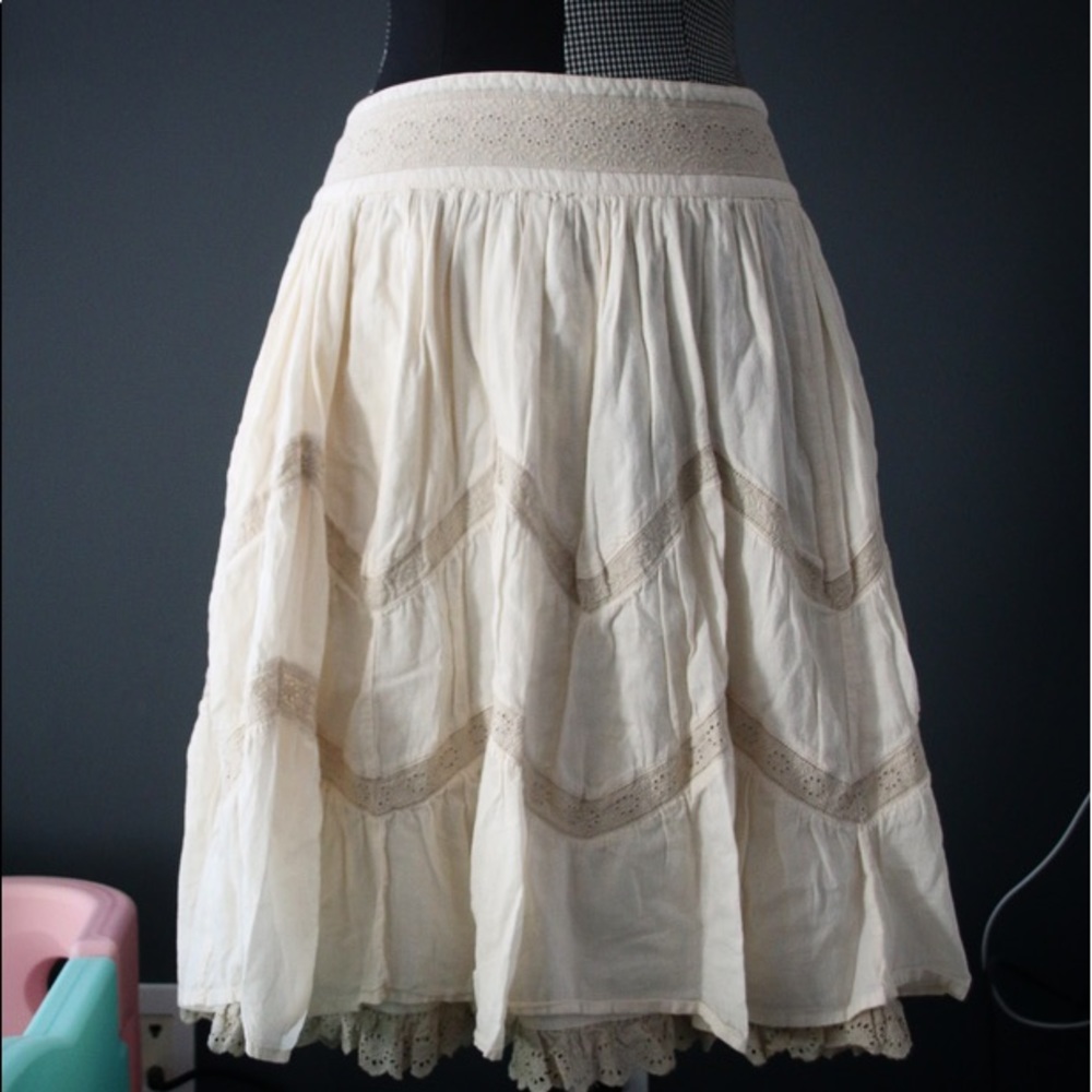 Summer skirt with beautiful details